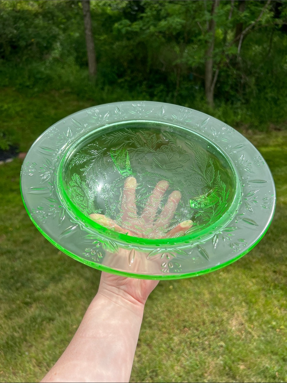VTG Green Depression Glass Uranium Glass Rose and Thorn Footed Bowl Console Bowl - Picture 13 of 15